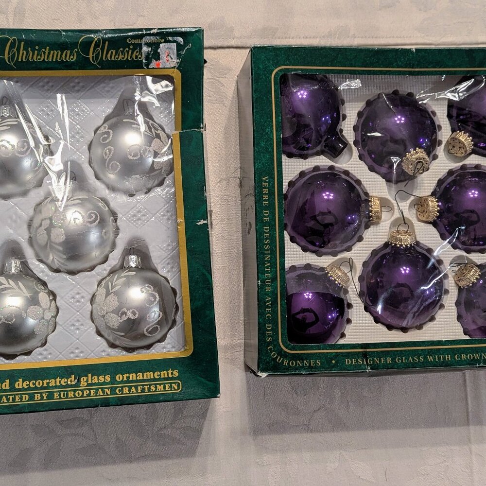 VTG Lot of 13 Commodore Christmas Classics Glass Ornaments Round Glitter Painted